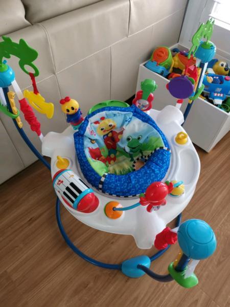 Baby activity play toy