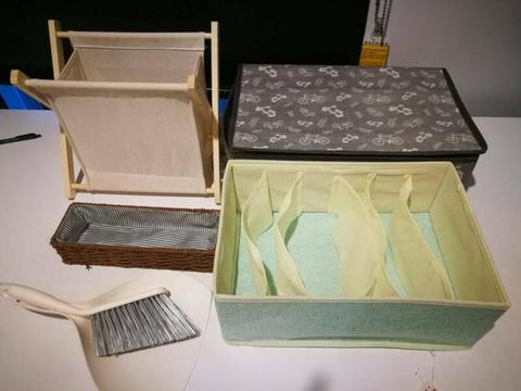 Storage Boxes withbed broom, Perfect Condition