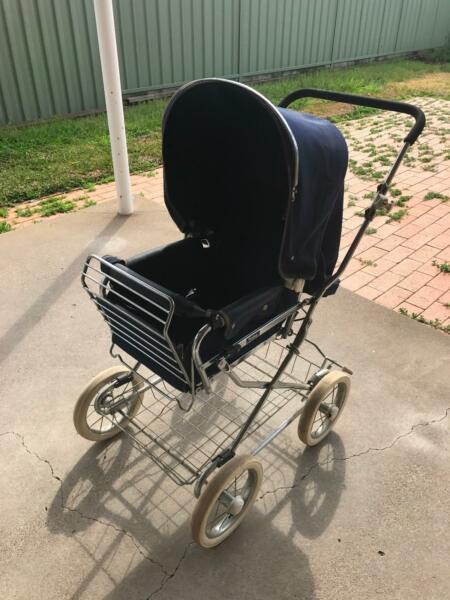 Pram and toddler in great condition