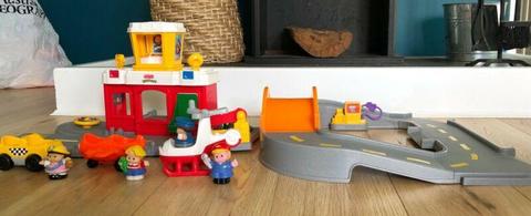 Fisher Price Little People Airport and Ramp