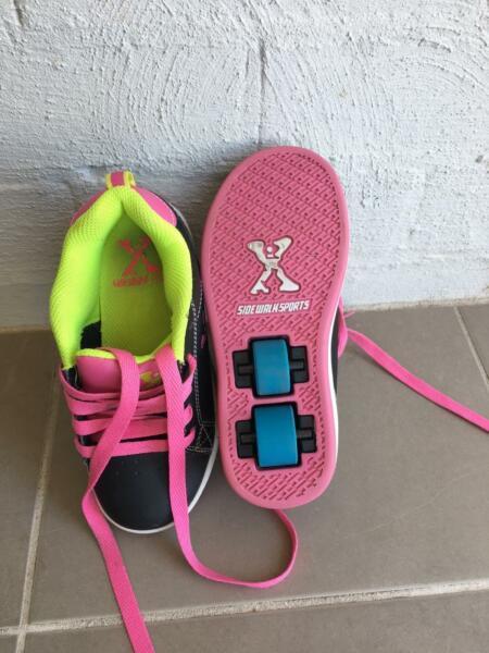 Girls roller shoes