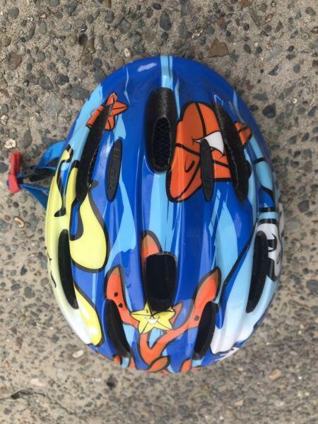 Kids bike helmet - adjustable