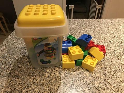 Lego Quatro Blocks (5355) - 20 piece set plus 10 extra
