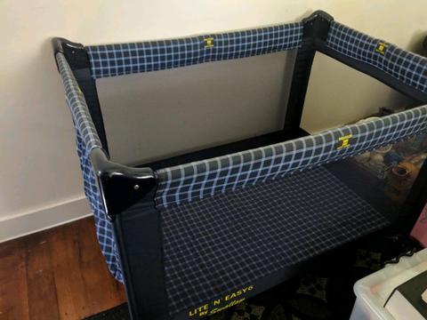 Portacot portable baby bed