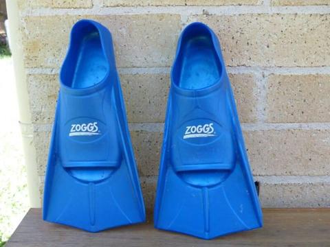 Zoggs Flippers - Kids size 22-22.5cm