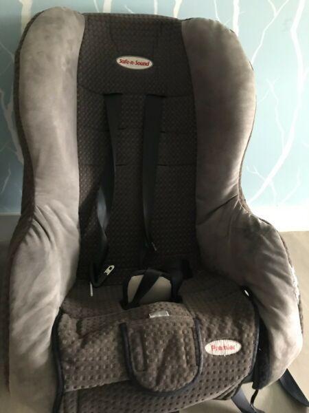 Safe n Sound Child Car Seat