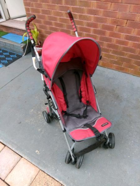 Baby pram adjustable