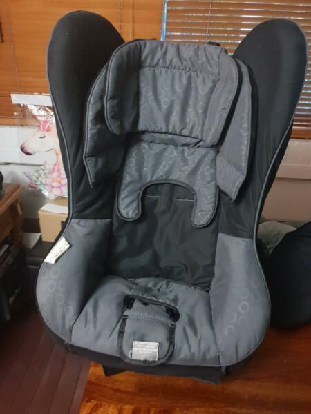 Safe N Sound Car Seat in perfect condition