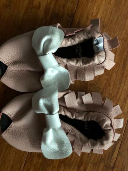 Toddler moccasins 24 to 36months
