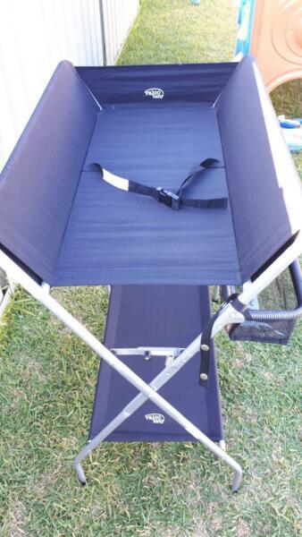Valco Baby foldable change table