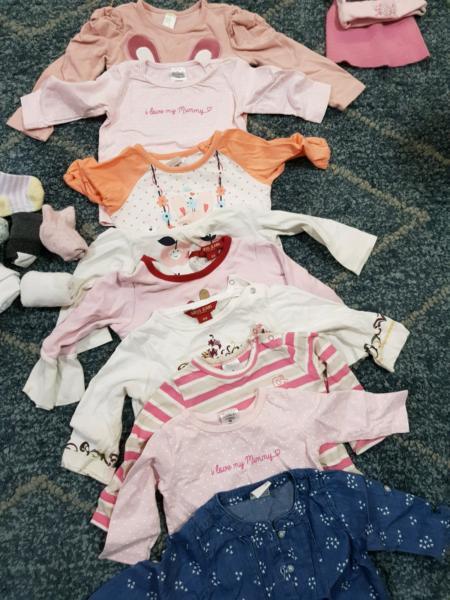 Baby clothes Size 00 set 6