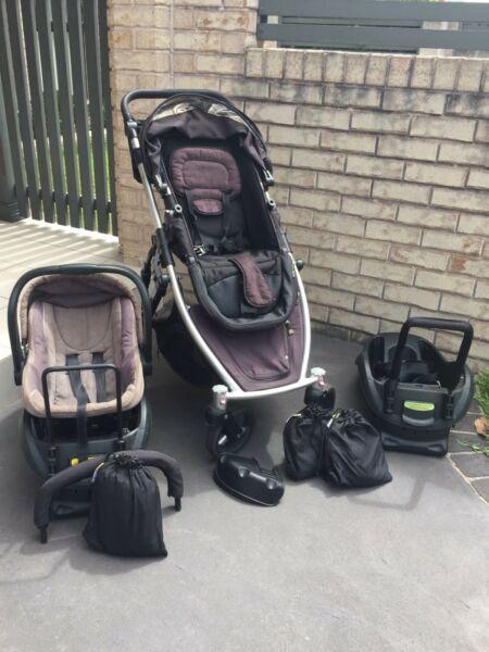 Strider Pram and Capsule with 2 based and heaps of extras