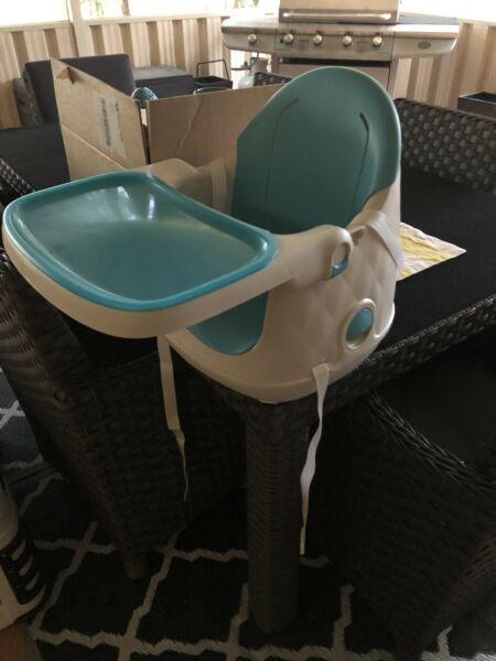 High chair / booster seat