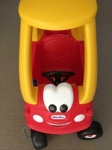 Little Tikes Cosy Coupe - Excellent Condition