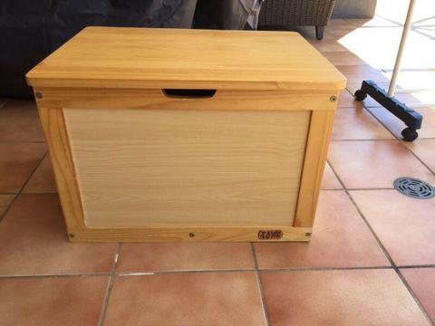 Timber toy box. Good condition