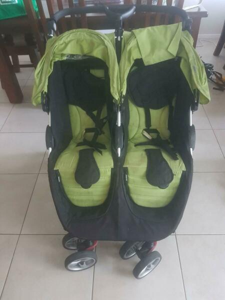 Twin stroller steelcraft agaile
