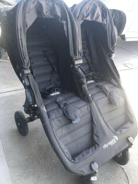 Baby Jogger City Mini GT Double Pram with Accessories