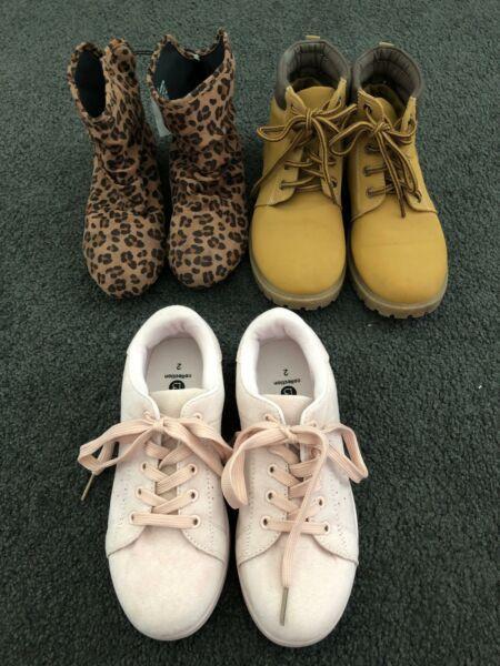 Girls size 2 shoe bundle (2) most are new