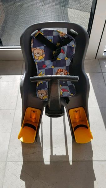 Kids bike seat (sits between legs)