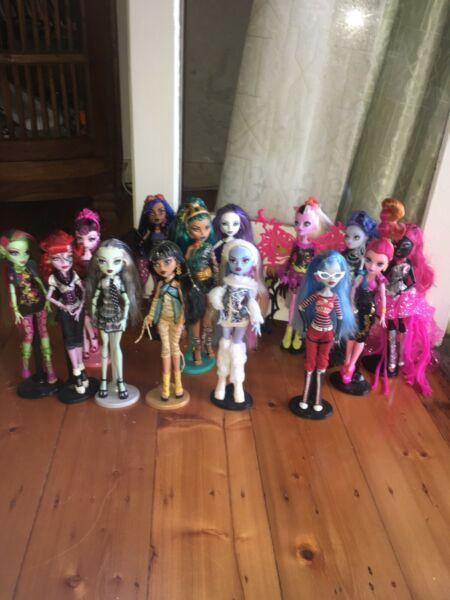 Monster high dolls