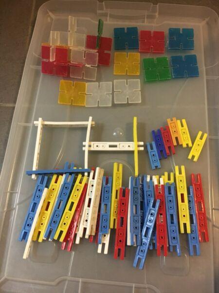 Retro Plastic Interlocking Building Toys