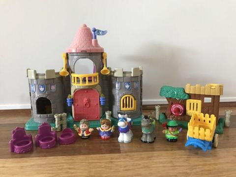 Fisher Price Little People - Little Castle and Watchful Woodsman