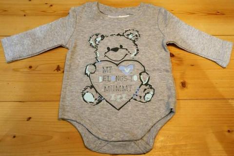 Baby Boy or Girl Long Sleeve Romper Size 000 NBW