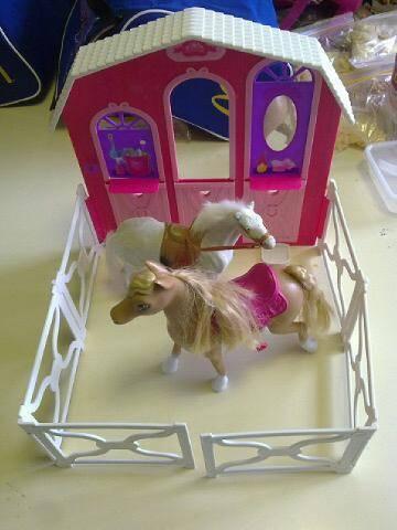 Barbie Stable with Horses