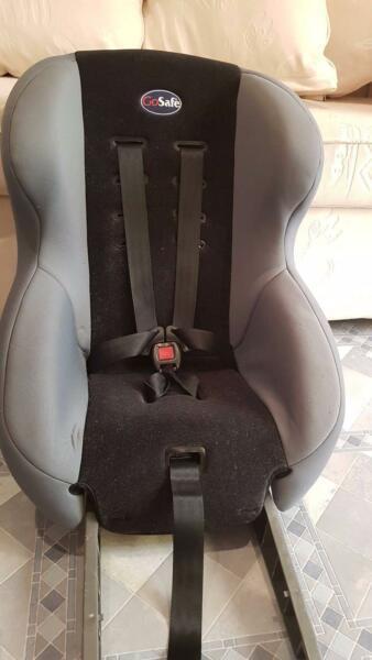 GO SAFE CAR SEAT GREAT CONDITION