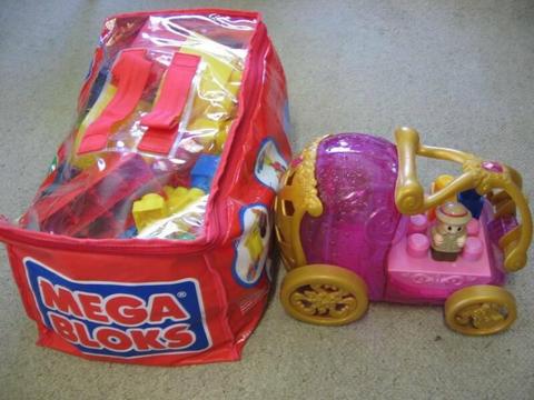 Mega Bloks Big Bag of Bloks and Carriage as Pictured
