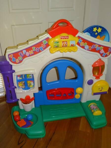 Fisher Price - Laugh and Learn Door
