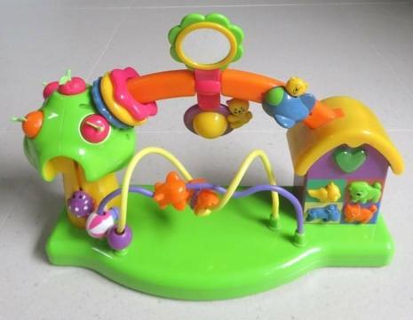 BABY ACTIVITY CENTRE WITH ANIMAL NOISES & FLASHING LIGHT TOY