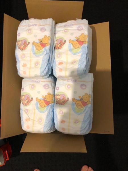 95 4-8kg boys infant huggies nappies