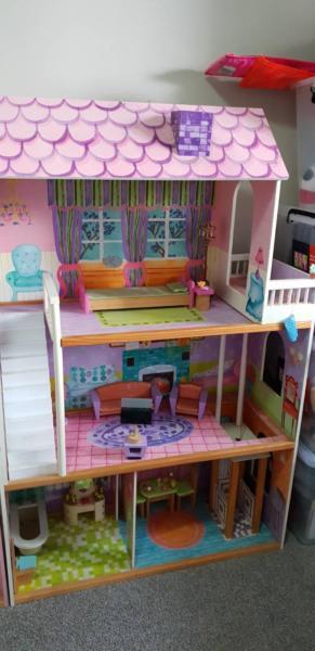 Good quality Barbie House