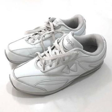 Kaepa Prism Cheer Leading White Shoes US Size 6 in Good Condition