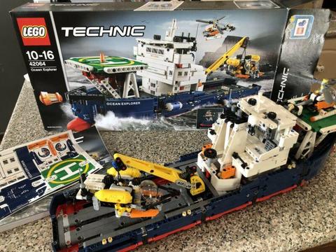 LEGO technic ocean explorer