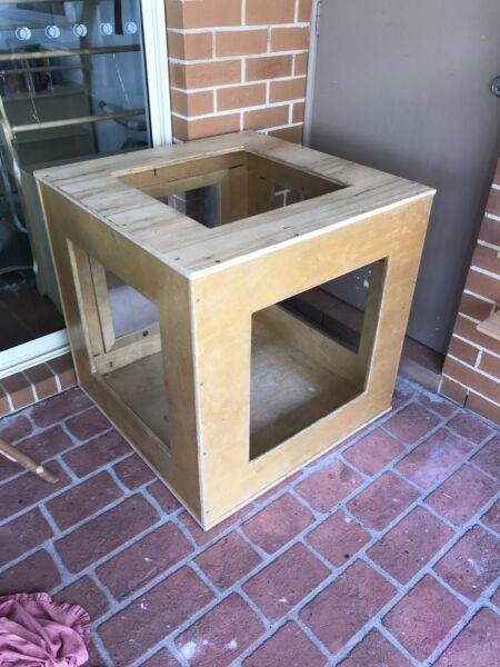 Timber play cube