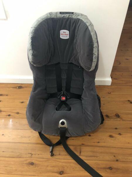 Wanted: 2014 safe and sound baby car seat for sale in perfect condition