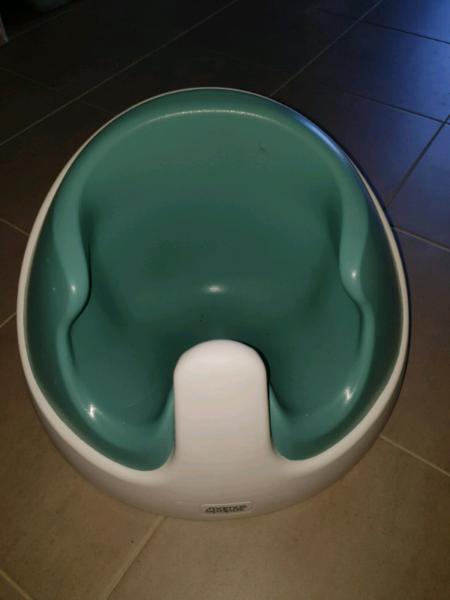 Bumbo/Baby seat