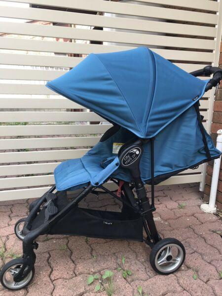 Baby Jogger City Mini ZIP Pram stroller