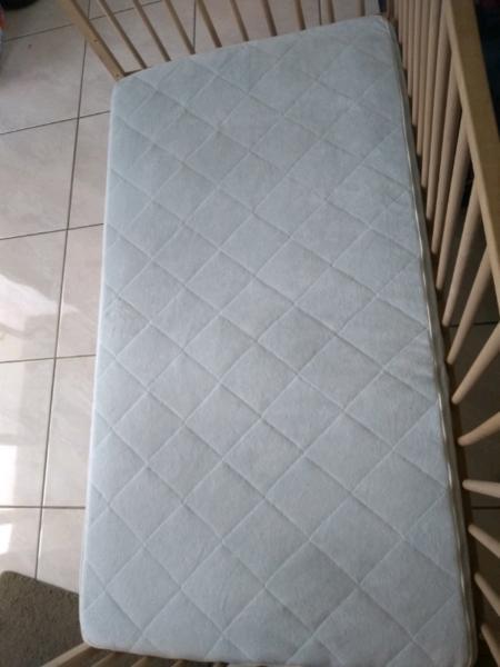 Baby cot and mattress for Sale **Reduced**
