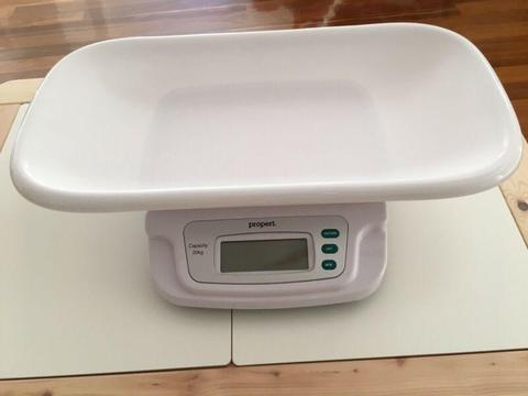Baby weight scales