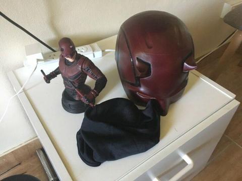 Daredevil toy/figure and mask