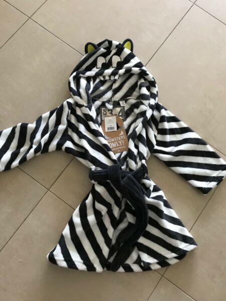 COTTON ON BOYS HOODED DRESSING GOWN NEW WITH TAGS