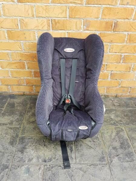 Safe n Sound Car Seat from Newborn to 4 years