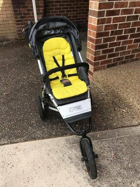 Mountain Buggy Terrain with Carrycot plus