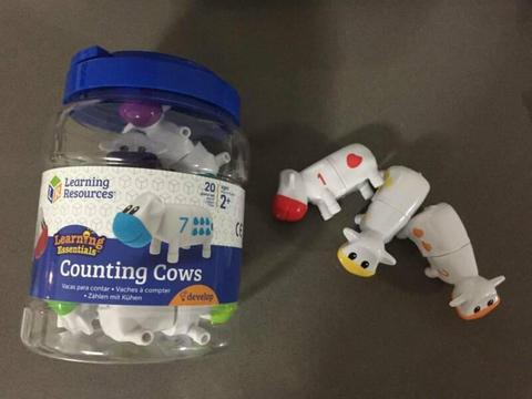 Snap-N-Learn Counting Cows Set of 10