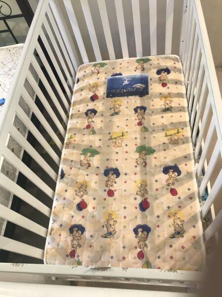 Baby bed and mattress