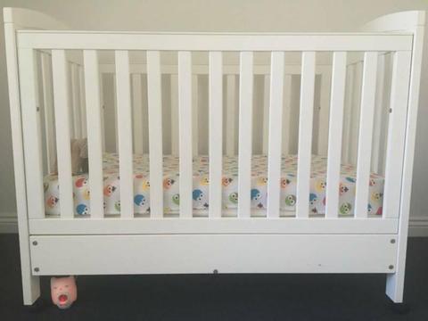 Grotime Harriet 4 in 1 Cot with Drawer