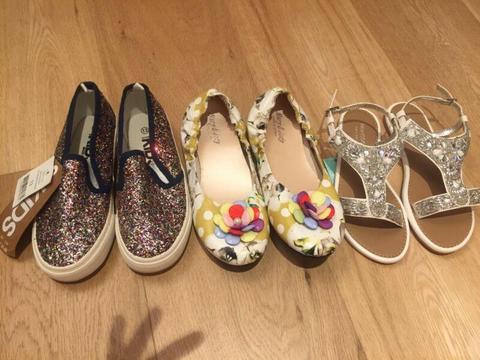 Bnwt size 13 girls shoes
